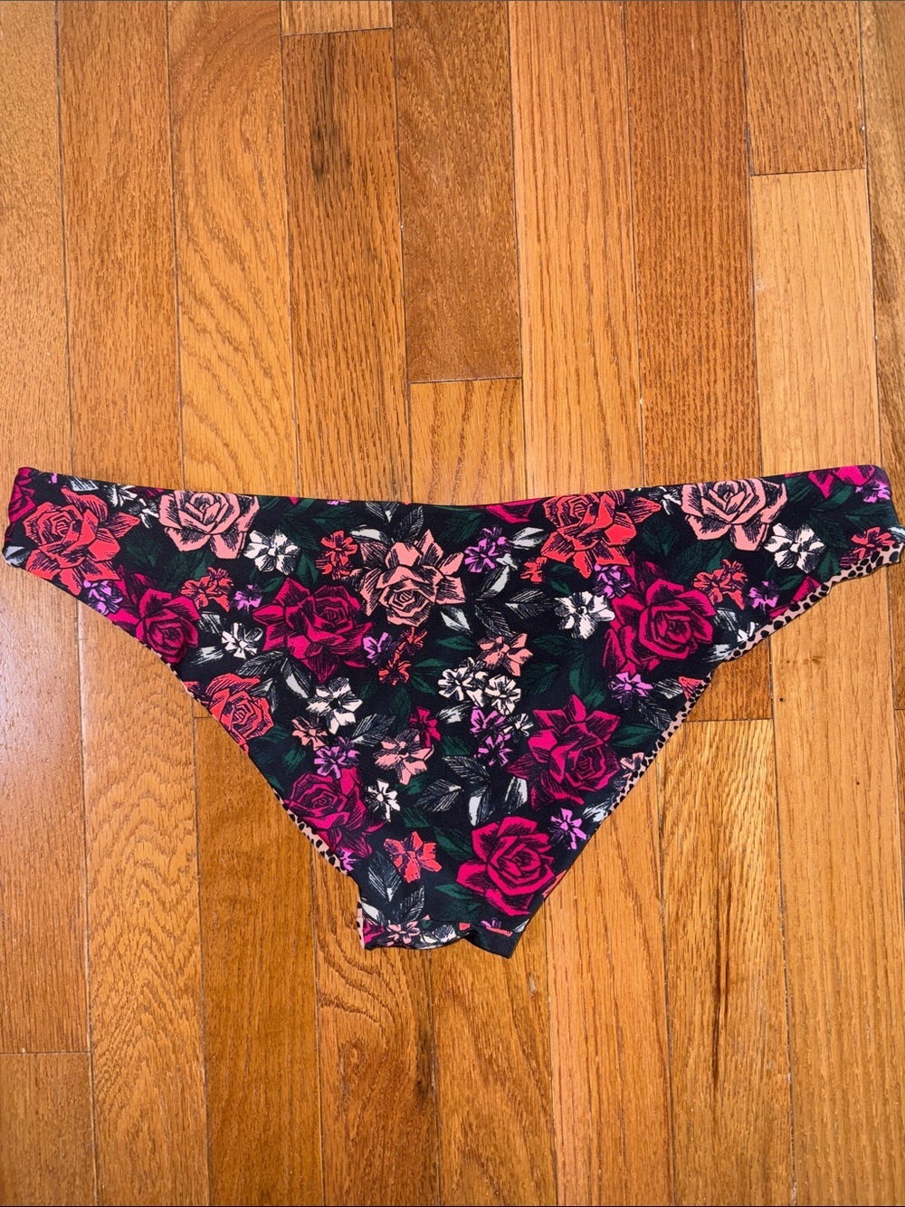 Floral bikini bottoms size large
